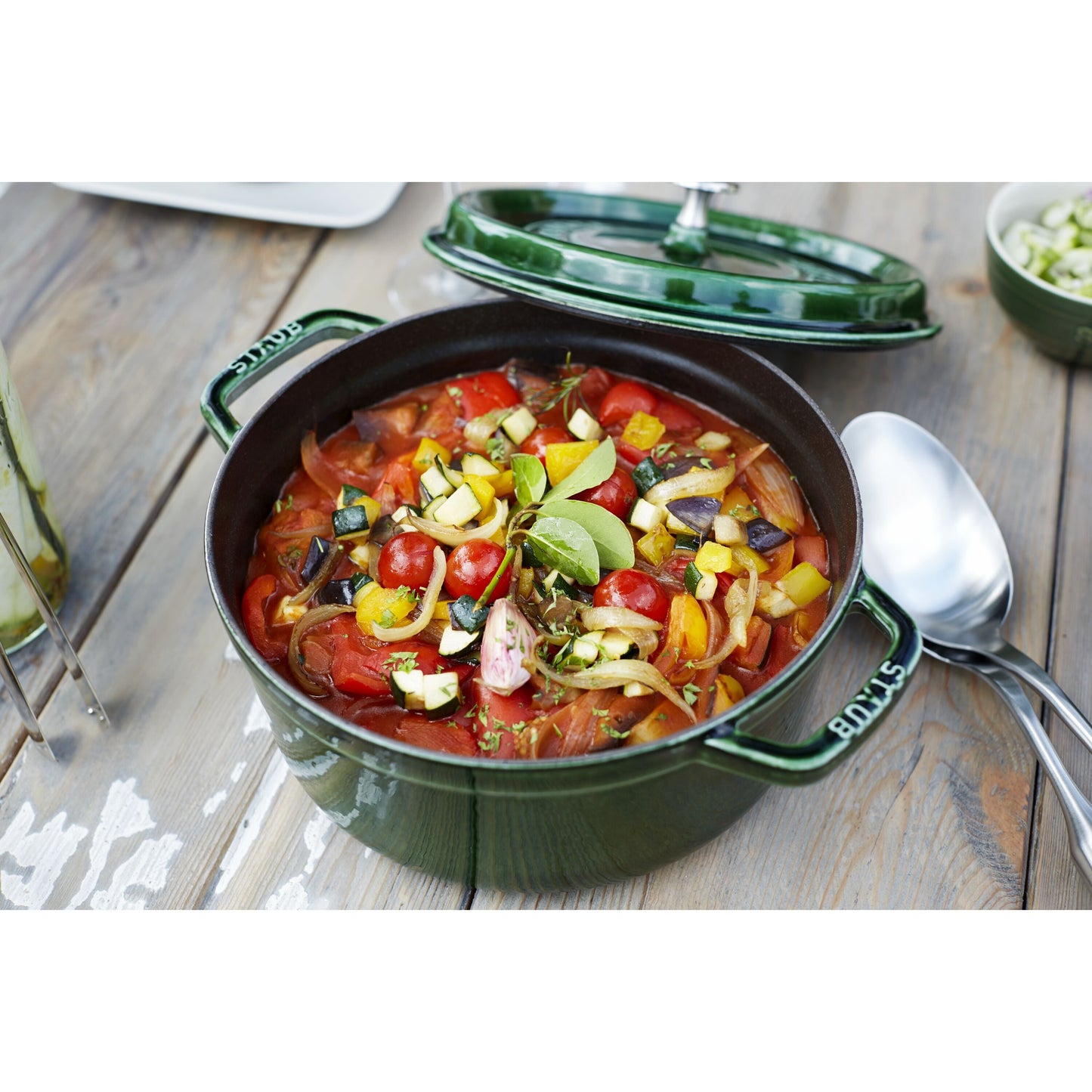 STAUB La Cocotte 6.75 L Cast Iron Round Cocotte, Basil-Green-1